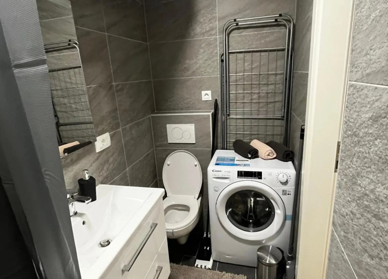 Apartmaji Mas Ljubljana 0*,